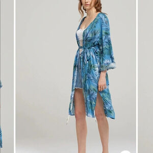 NWT Storets Hailey Palm Beach Robe Printed Kimono Swim Coverup Size S/M Blue